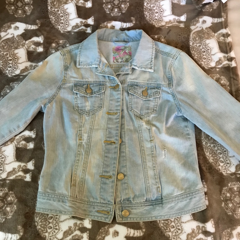 Light jean jacket✨